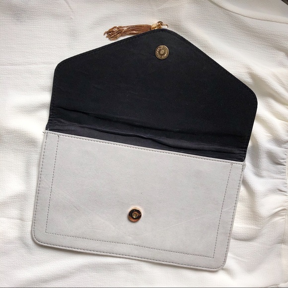 ✨ASOS Clutch - Picture 3 of 4